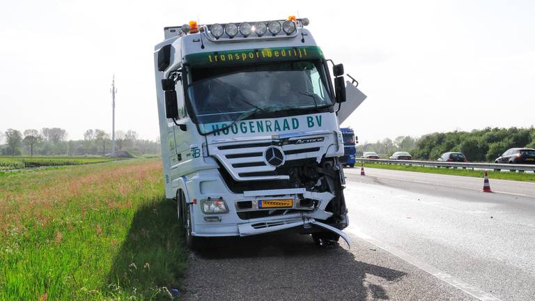 Ongeval op A59 bij Terheijden. (foto: Rob de Haas/Mainstay Media Breda)