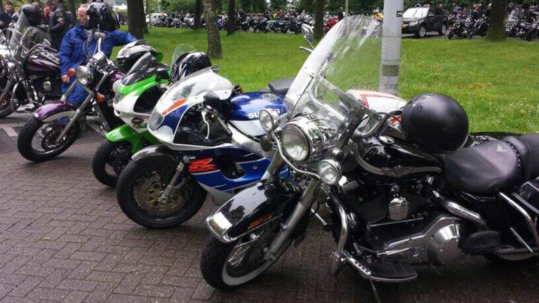 Allerlei soorten motoren doen mee. (Foto: Marrie Meeuwsen)