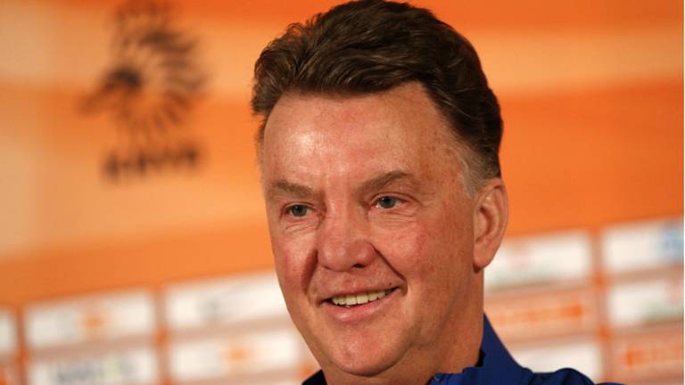 Louis van Gaal tijdens persconferentie (foto: VI Images)