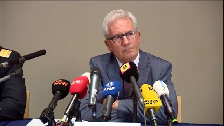 Jac Klijs tijdens de persconferentie