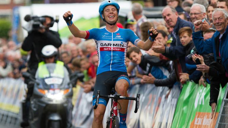 Langeveld viert zijn feestje (Foto: VI-images)