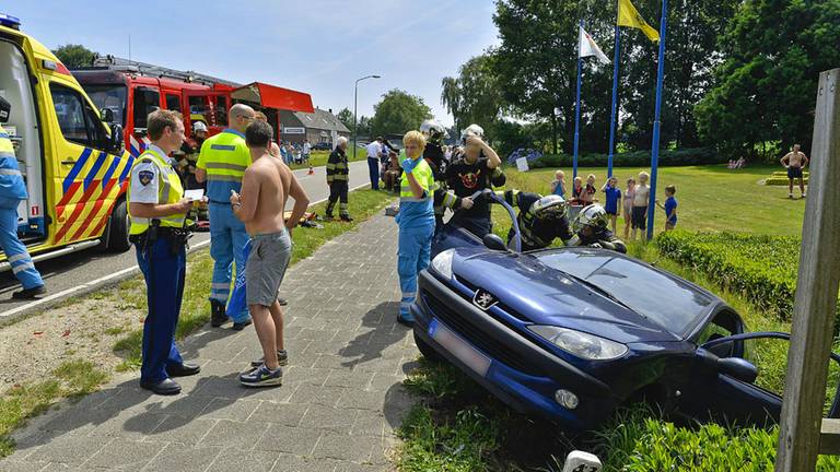 Ongeluk in Eersel. (Foto: Rico Vogels / SQ Vision)