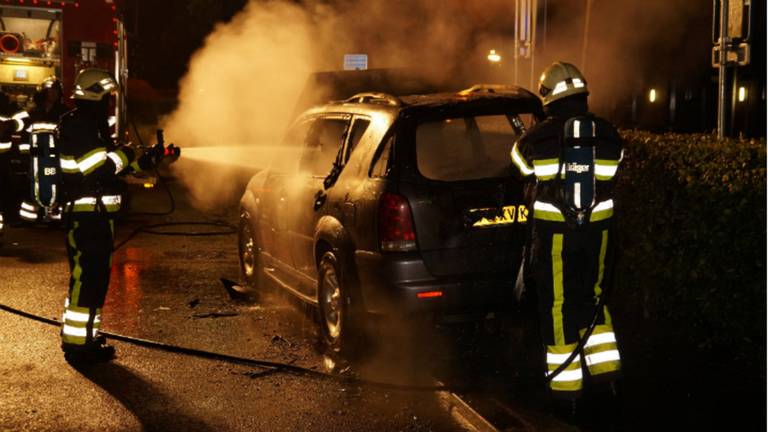 De brand werd rond twaalf uur ontdekt (Foto: Martijn  van Bijnen/FPMB)