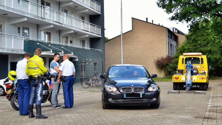 De auto werd in beslag genomen (Foto: Jack Brekelmans, Persburo BMS)
