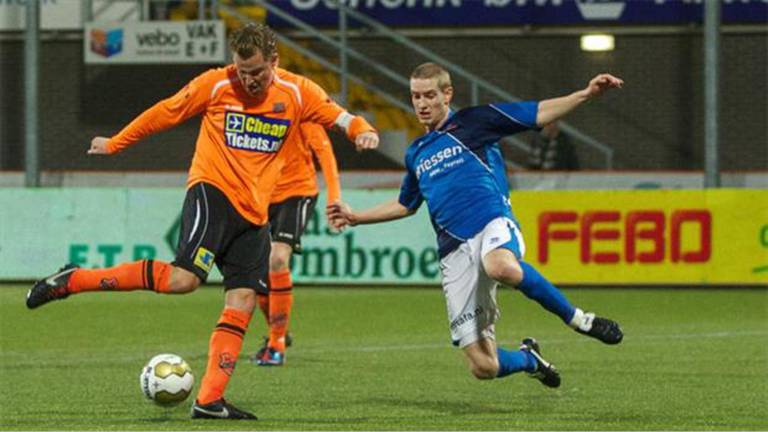 Jack Tuyp in actie tegen Helmond Sport