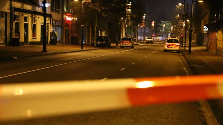 Politie bezig met onderzoek (foto: Gabor Heeres / SQ Vision)