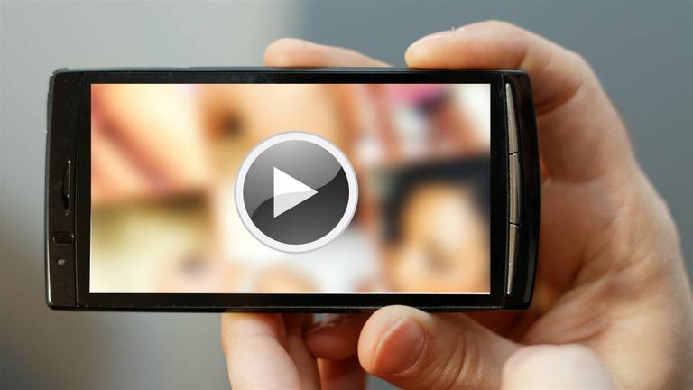 Seksfilmpjes en naaktfoto's worden vaak doorgestuurd onder middelbare scholieren