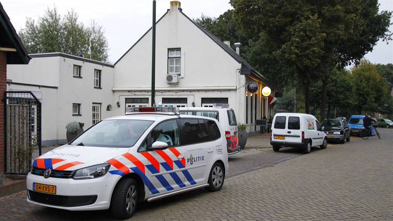 Overval op shoarmazaak in Raamsdonk. (foto: Marcel van Dorst/SQ Vision Mediaprodukties)