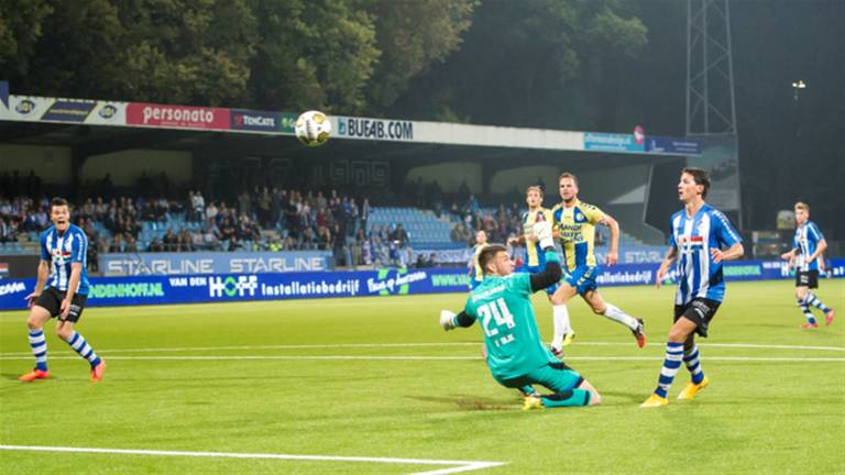 Joey Sleegers zet FC Eindhoven op voorsprong (foto: VI Images)