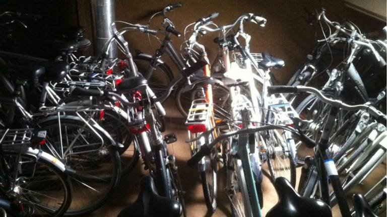 De politie vond de fietsen na een tip (foto: politie Bernheze)