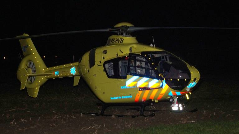 De traumahelikopter landde (foto: Martijn van Bijnen/FPMB)