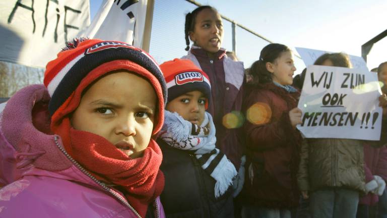 Kinderen in gezinslocaties hebben het moeilijk volgens de onderzoekers (foto: ANP)