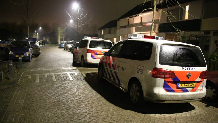 Onderzoek mogelijke schietpartij aan de Topaas in Den Bosch (Foto: AS Media)