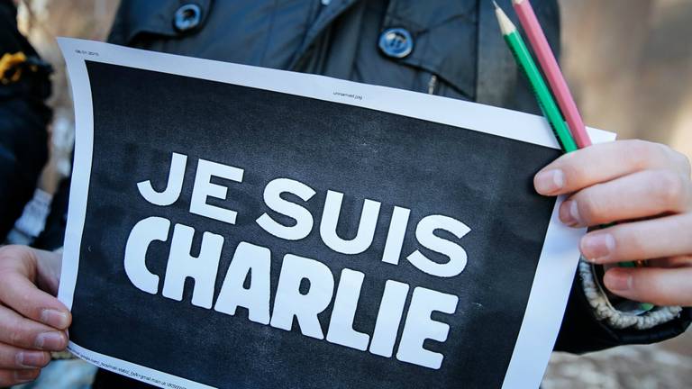 Journalistiekdocent Tilburg over het bespreekbaar maken aanslag Parijs (Radio 2)