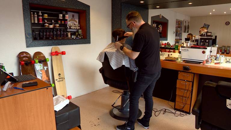 Victor van Zutven is erg succesvol met zijn barbershop