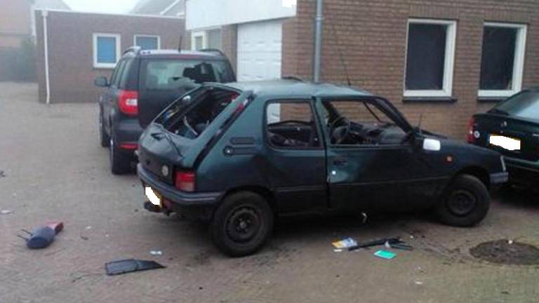 De politie over de ontplofte auto