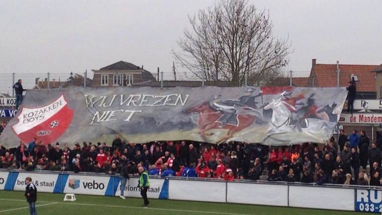 Spits Madjer Lukoki dacht dat zijn doelpunt Kozakken Boys de titel had opgeleverd