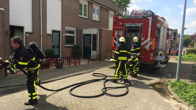Uitslaande brand in hoekhuis op Norenberg in Veldhoven (Foto: SQ Vision)