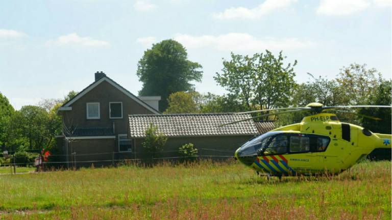 Een traumahelikopter werd opgeroepen (Foto: Dave Hendriks/Hendriks Multimedia).