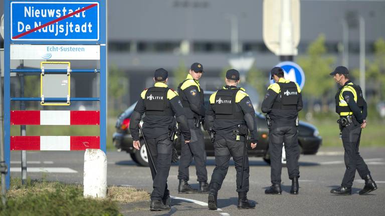 Bij de invallen zijn dertig panden doorzocht, in Limburg maar ook in Brabant (foto: ANP)