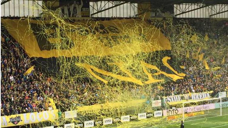 Huldiging NAC bij stadion en op Grote Markt (foto Ronald Strater)