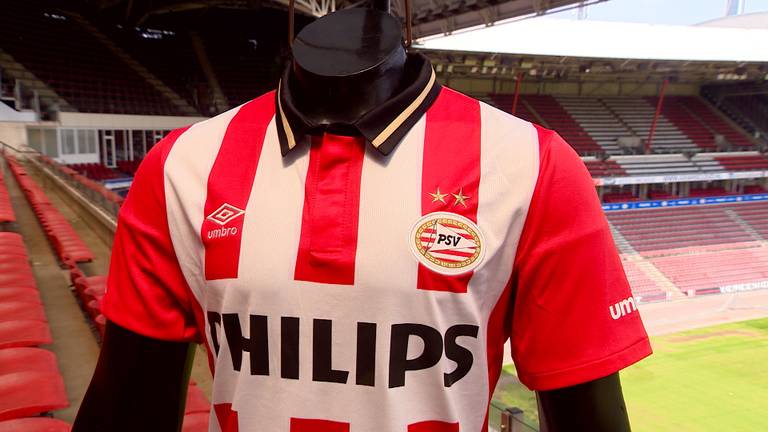 Het nieuwe shirt van PSV voor het seizoen 2015/2016