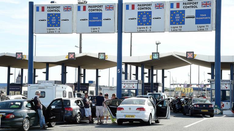 In Calais wordt gestaakt door veerdienstmedewerkers.