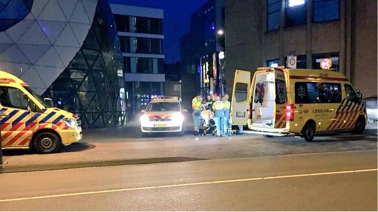 De hulpdiensten waren snel aanwezig. (Foto: Rob van den Broek)