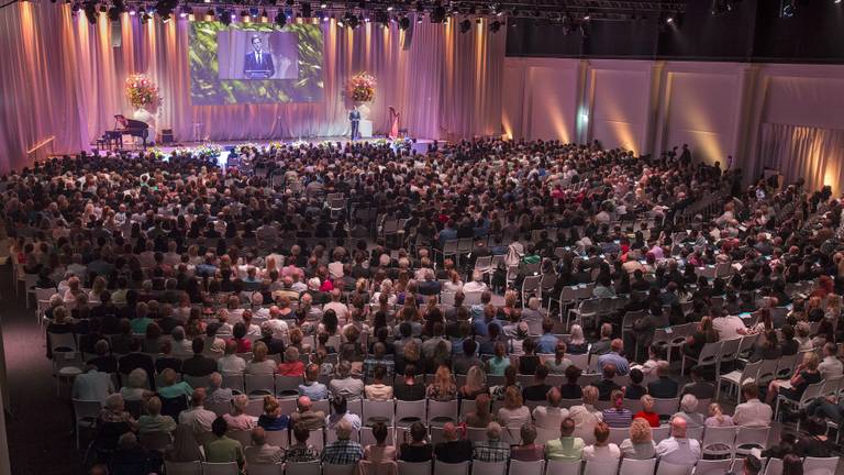 Er waren zo'n 1300 nabestaanden bij de bijeenkomst (Foto: ANP)