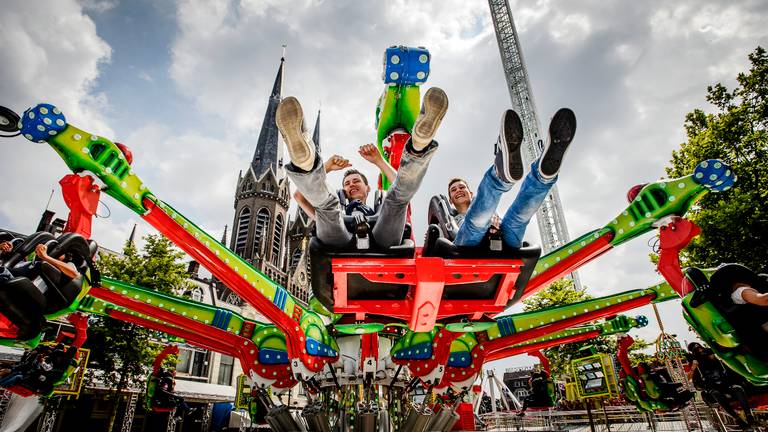 Kermis Tilburg dicht vanwege zomerstorm