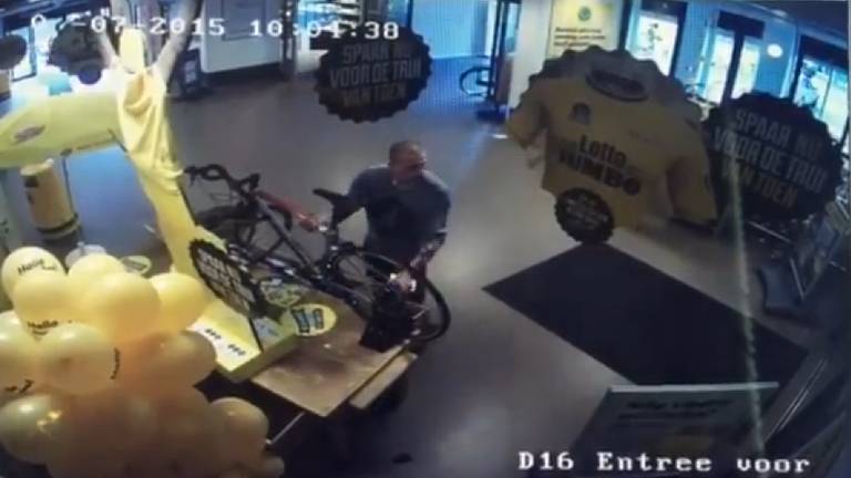 Fiets wordt overdag gestolen bij Jumbo Vught