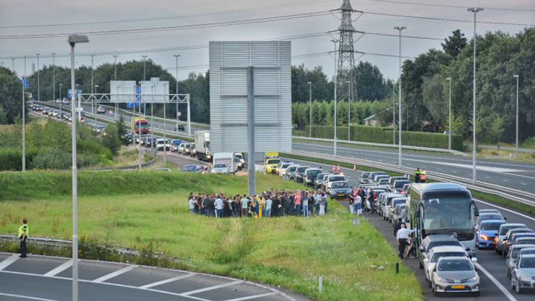 Drukte bij herdenking op de A65 