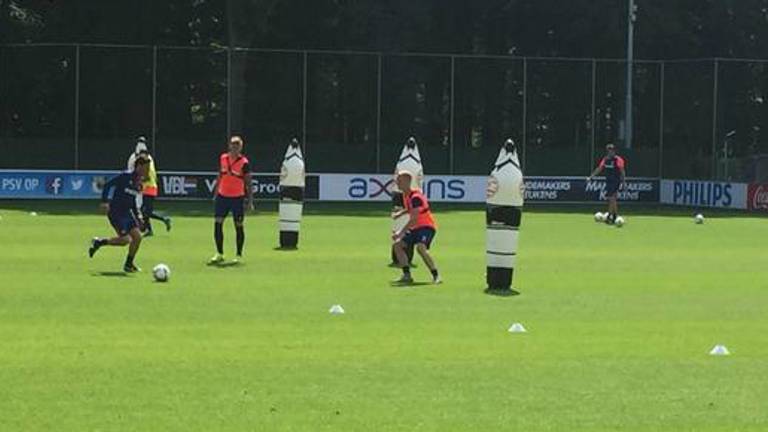 Tactische aanvallende training van PSV