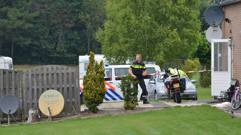 Gewonde bij steekpartij op camping de Goudberg in Strijbeek. (Foto: Perry Roovers/SQ Vision Mediaprodukties)