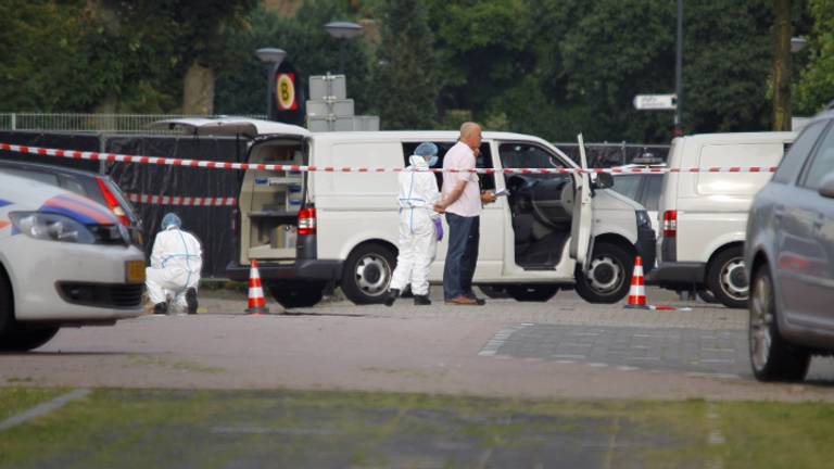 Politie bezig met onderzoek (foto: Marcel van Dorst / SQ Vision)