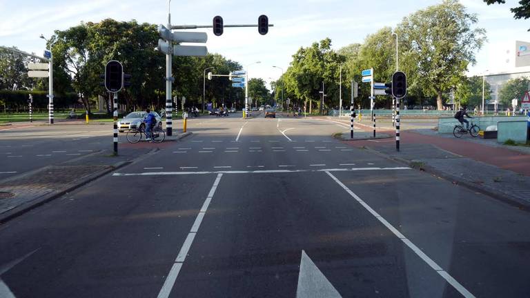 Verkeerslichten vielen uit bij de stroomstoring. (Foto Perry Roovers/SQVision)