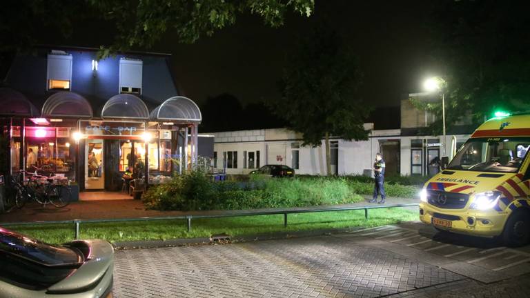 Aanhouding na steekpartij in café. (foto: AS Media)