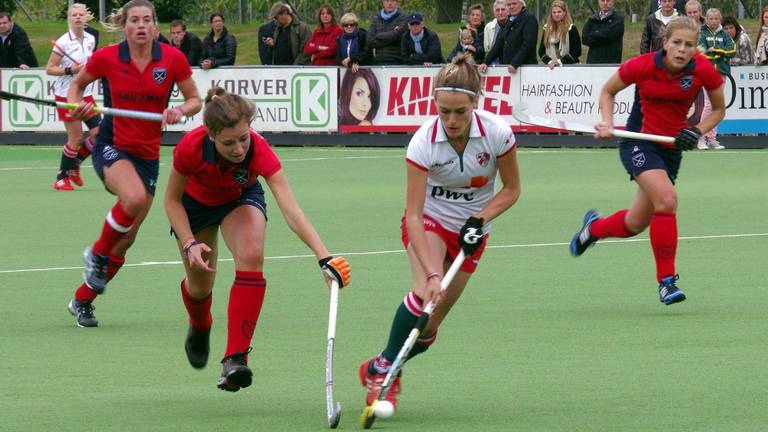 Donja Zwinkels in actie. (Foto: Pieter van den Boogaart).