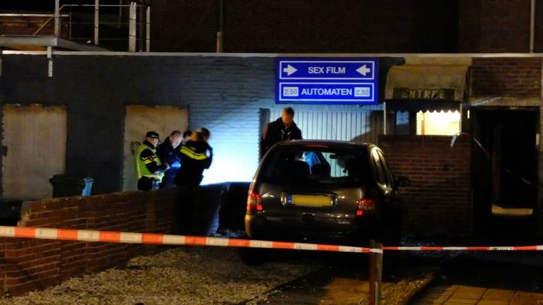 Onderzoek op de Kerkweg. (Foto: Rico Vogels/SQ Vision)