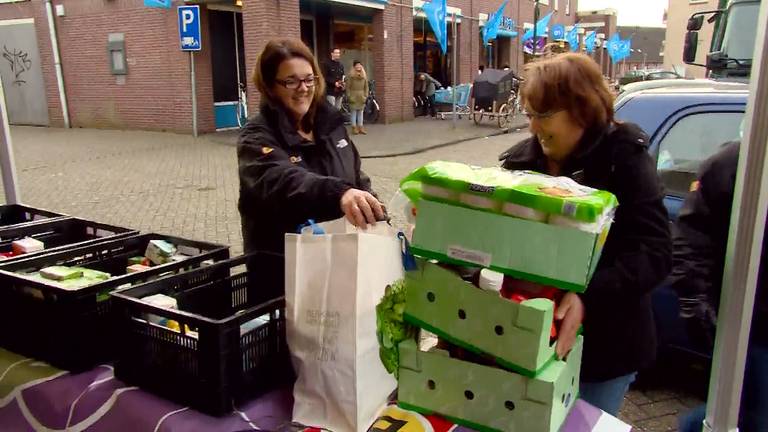 Dongen doneert spullen voor de actie