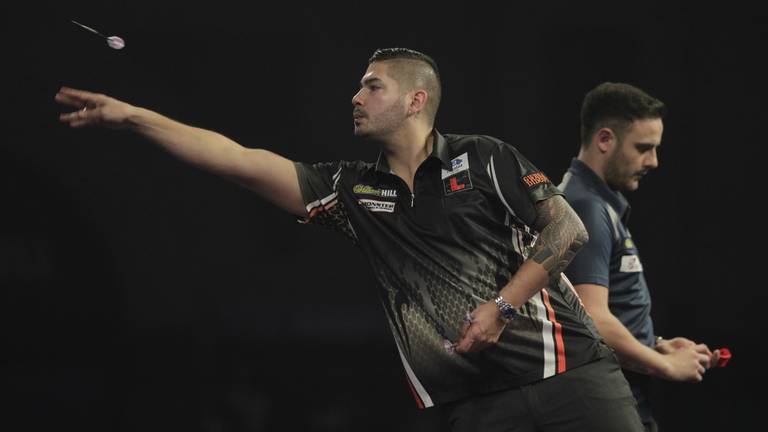 Jelle Klaasen overklase Joe Cullen. (Foto: Lawrence Lustig/PDC).