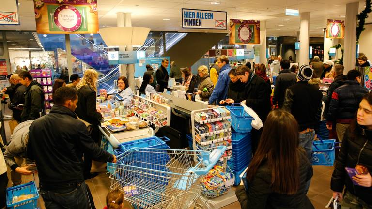 Nog even en dan bartst de drukte weer los in de supermarkten