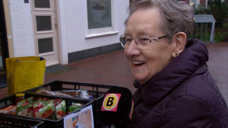 Mevrouw Martens bij de Karavaan