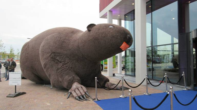 De gigabever is verdwenen.