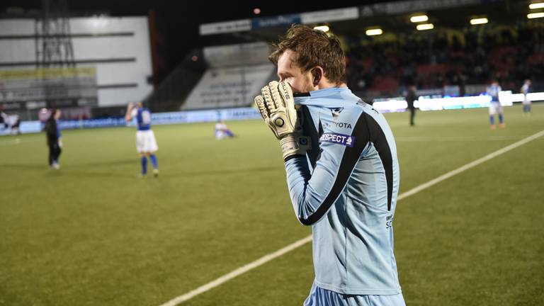 Doelman Kees Heemskerk baalt enorm na de nederlaag tegen VVSB (foto: Henk van Esch).
