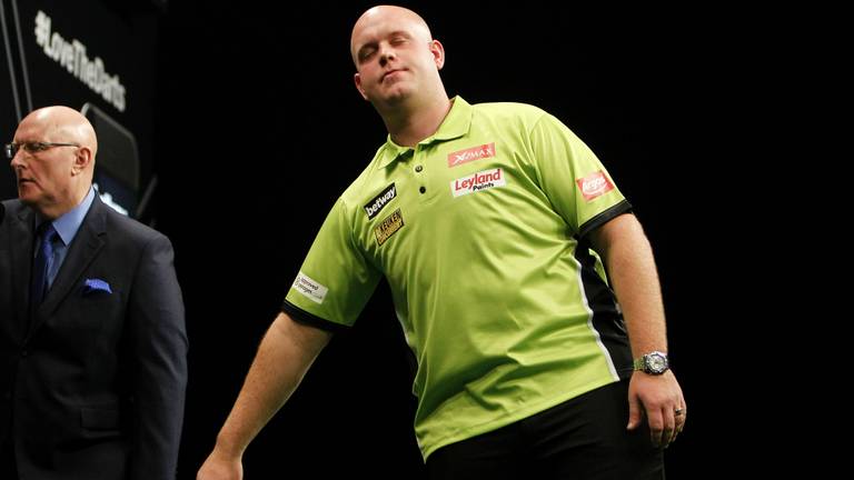 Michael van Gerwen verliest (foto: Lawrence Lustig/PDC)