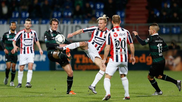 Nick van der Velden speelde vorig jaar nog bij FC Groningen, maar sinds dit seizoen bij Willem II. 