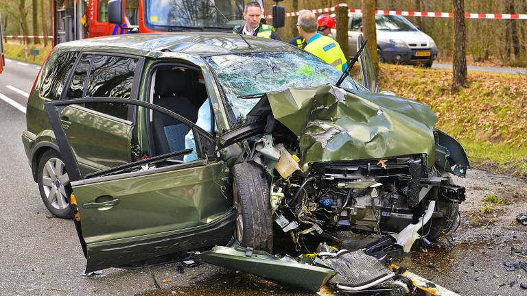 Dodelijk ongeluk Luikerweg Valkenswaard. (Foto: Rico Vogels / SQ Vision)