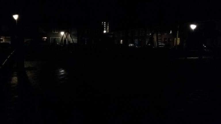 Donderdagavond waren de lampen weer gemaakt. Maar voor hoe lang?