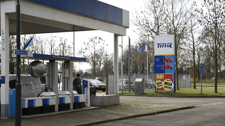 Het pompstation Tinq aan de Deinzestraat in Breda (Foto: Tom van der Put/SQ Vision Mediaprodukties)